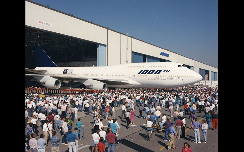 Image of the Delivery of 1000th ӰƵ 747