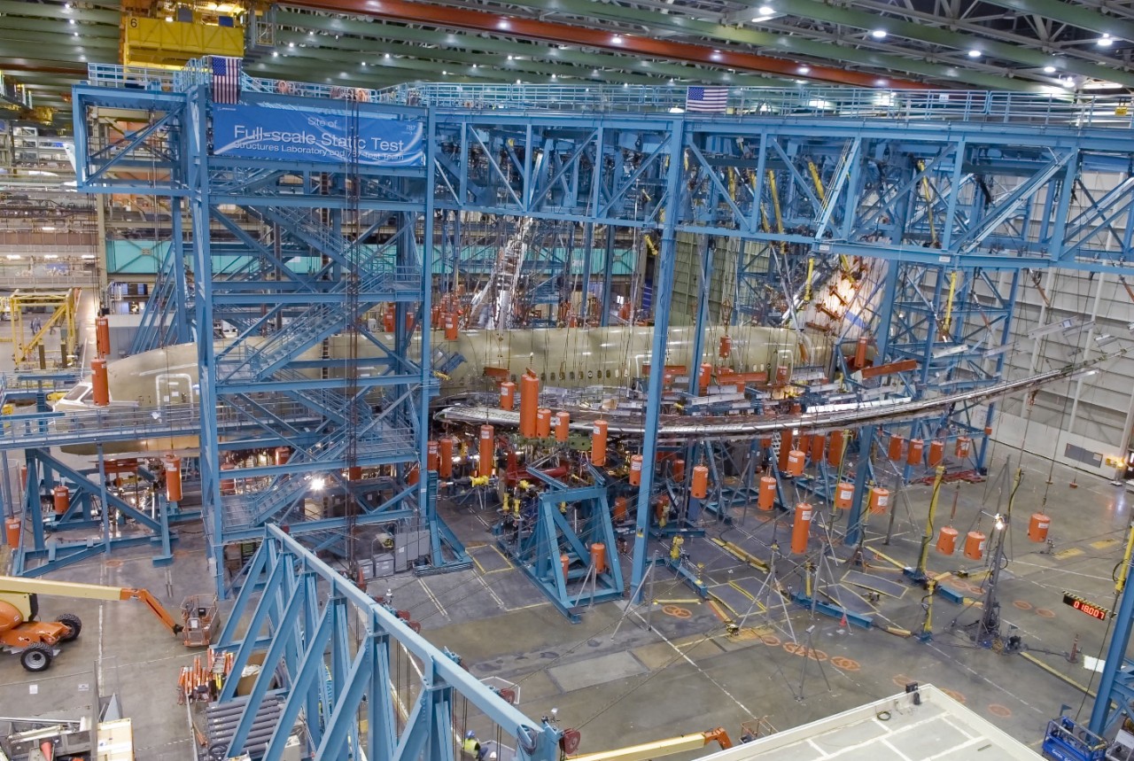 The ӰƵ 787 Dreamliner static test airplane is shown loaded into a sophisticated testing fixture, subjecting the airframe to extreme loads. Engineers analyzed the results to ensure the first 787 was ready for flight test. The data gathered was also used by the Federal Aviation Administration in certifying the airplane.